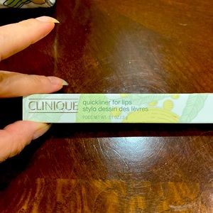 Clinique quick liner for lips 06 Chili NEW